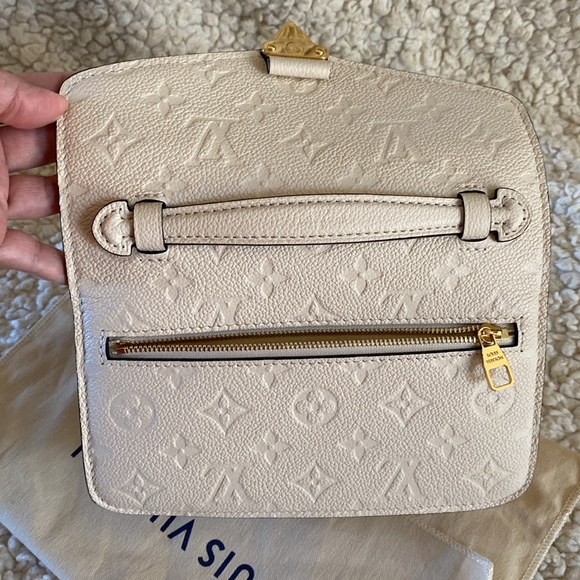 Louis Vuitton pochette metis east west - Picture 8 of 17